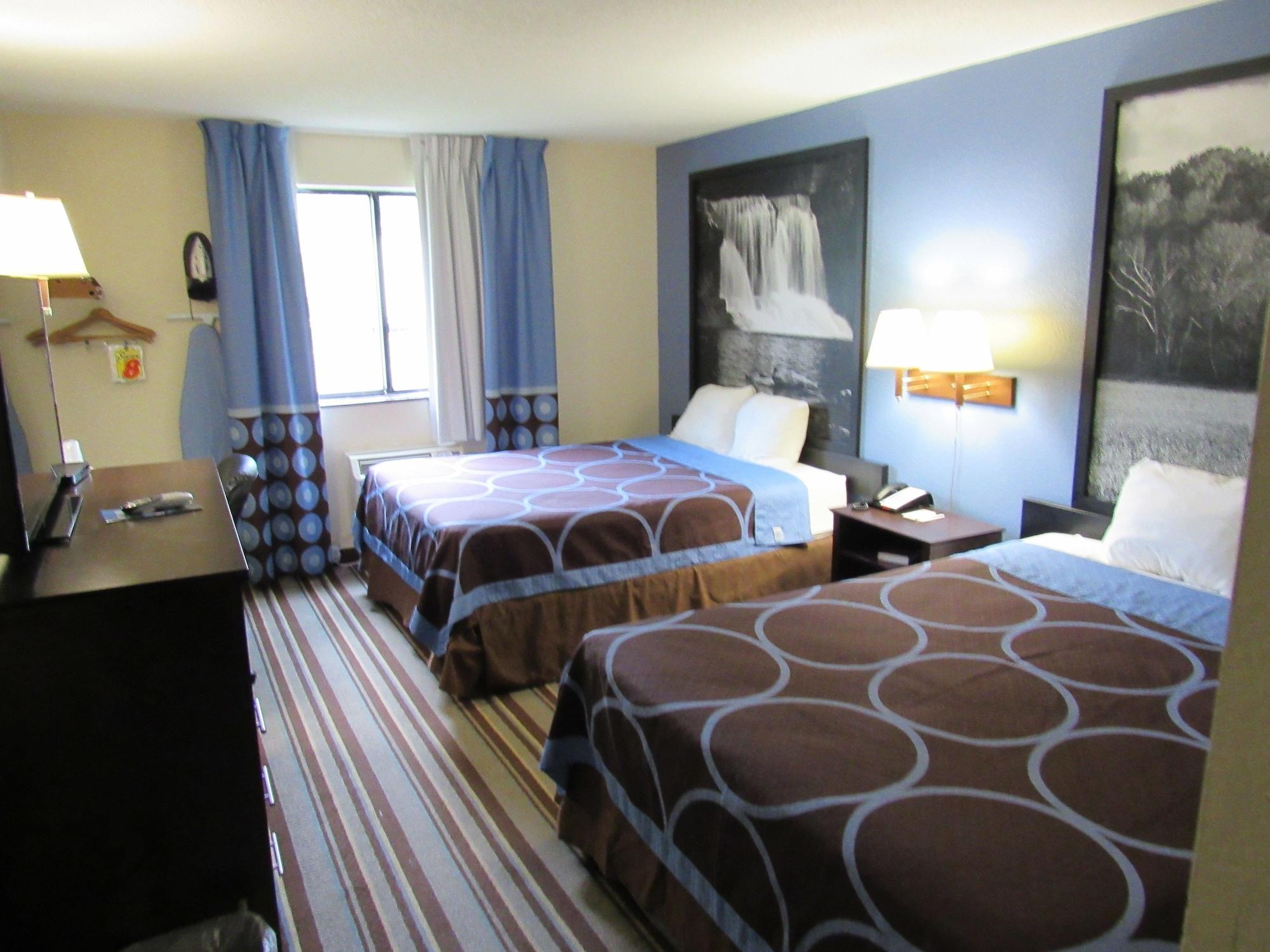 Super 8 By Wyndham Edinburgh 2*