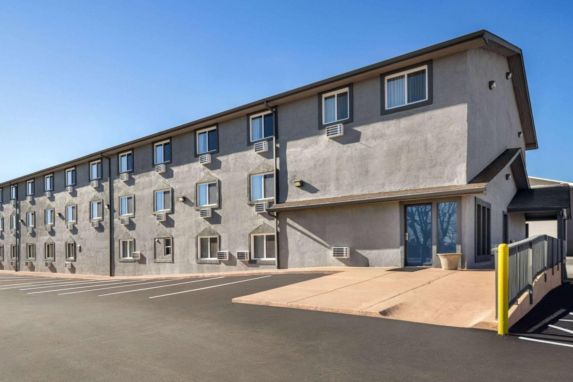 Motel Super 8 By Wyndham Edinburgh