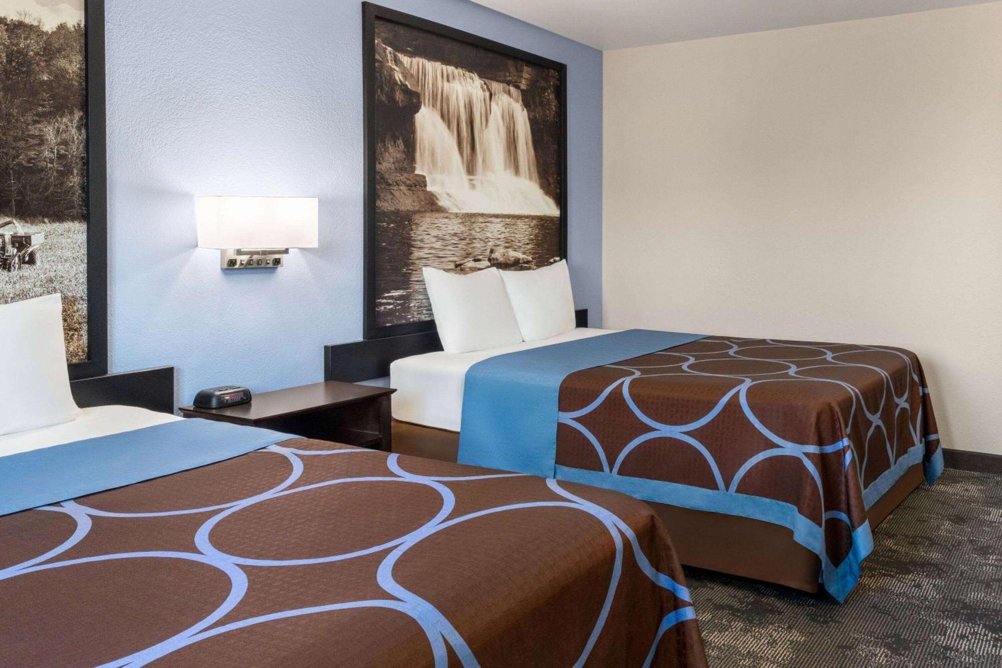 Super 8 By Wyndham Edinburgh