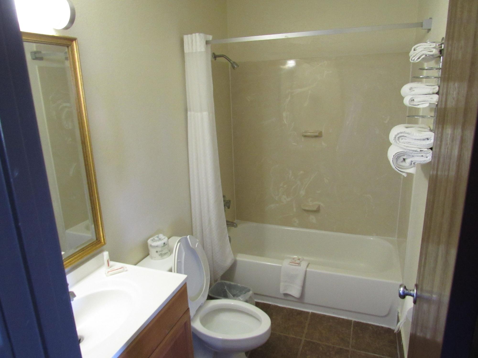Super 8 By Wyndham Edinburgh Motel Columbus